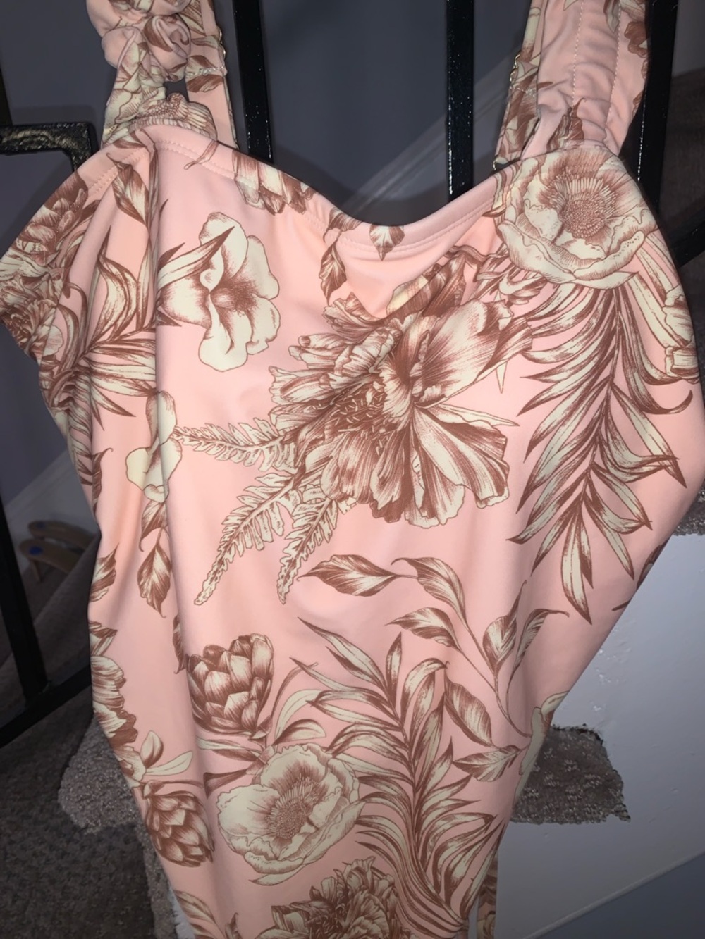 ⭐️ NEW-Floral One Piece Swimsuit - Peach and Cream
With built in bra - Picture 4 of 12